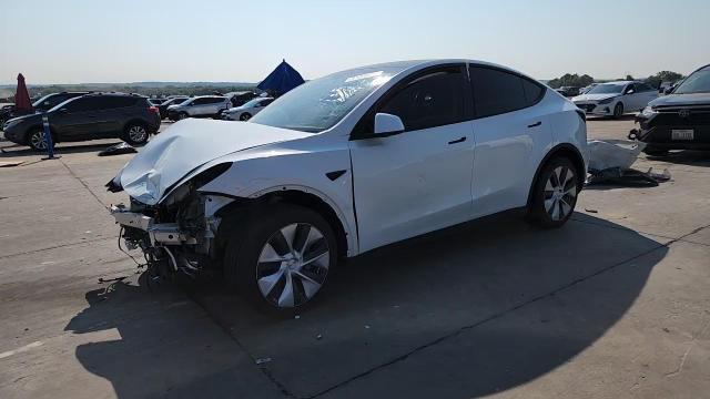 2023 Tesla Model Y VIN: 7SAYGDEE2PA114703 Lot: 71208315