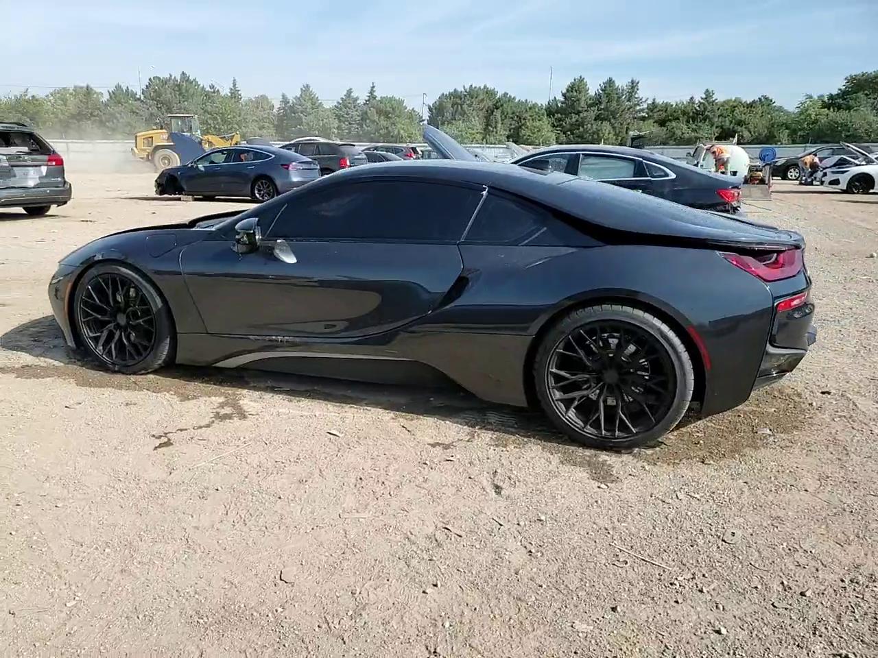 Фото: WBY2Z2C5XFV392089