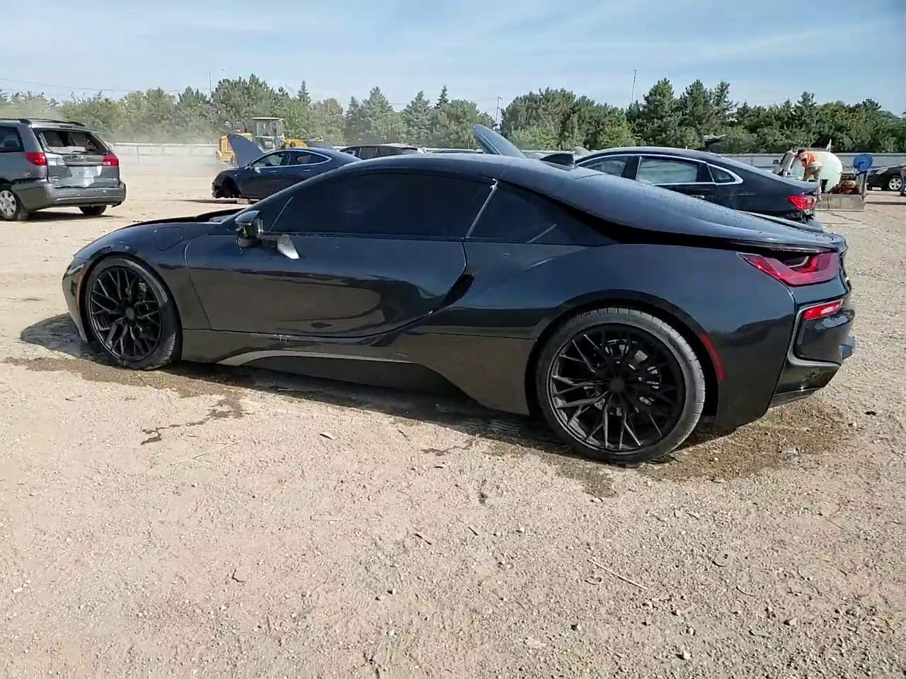 Фото: WBY2Z2C5XFV392089