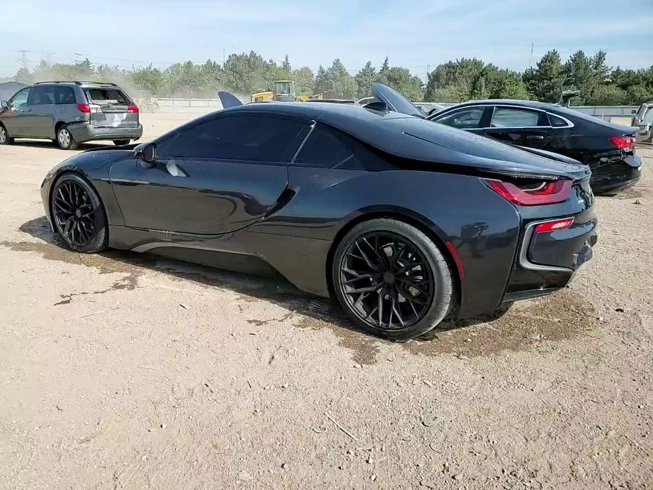 Фото: WBY2Z2C5XFV392089