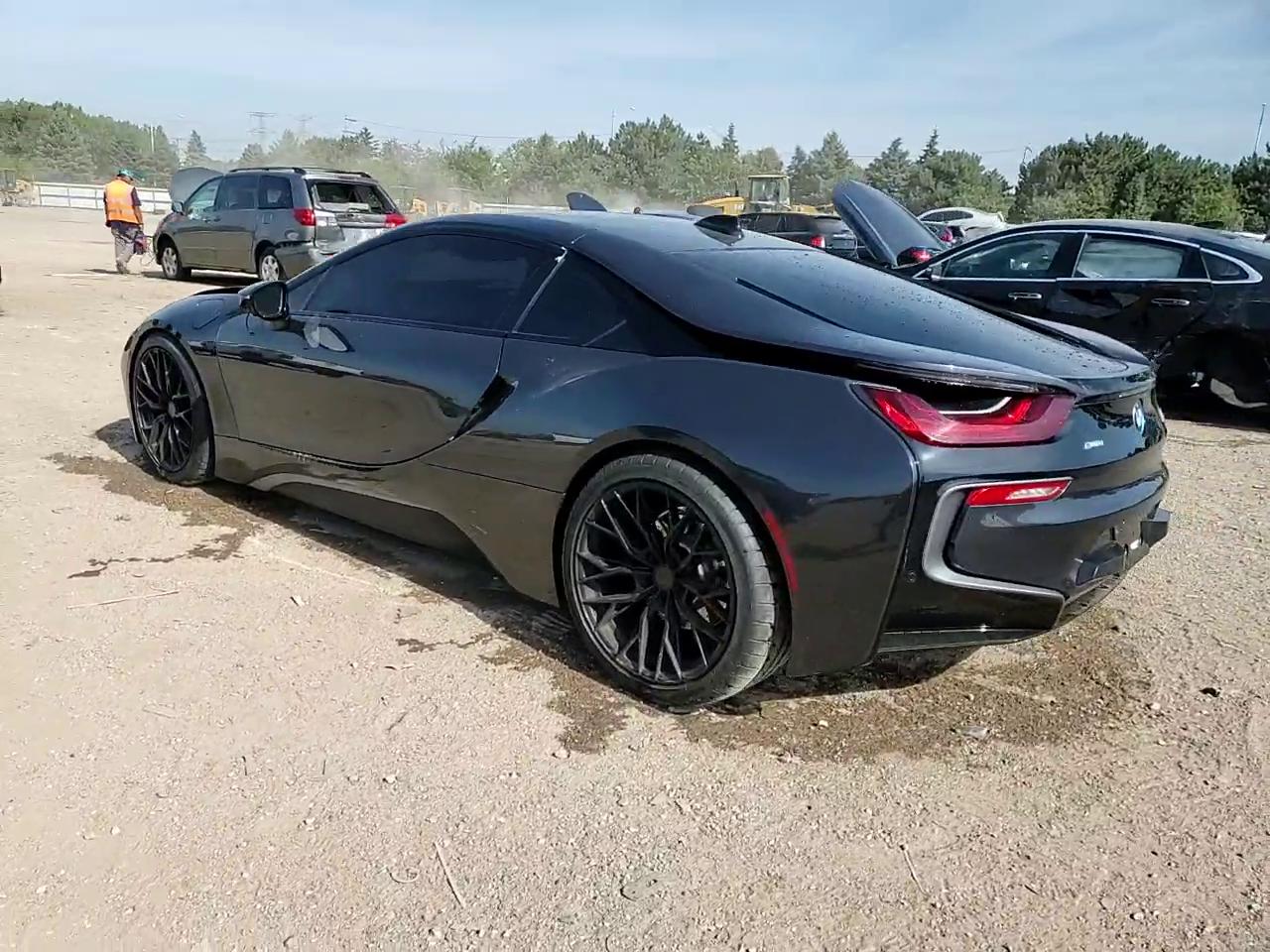 Фото: WBY2Z2C5XFV392089