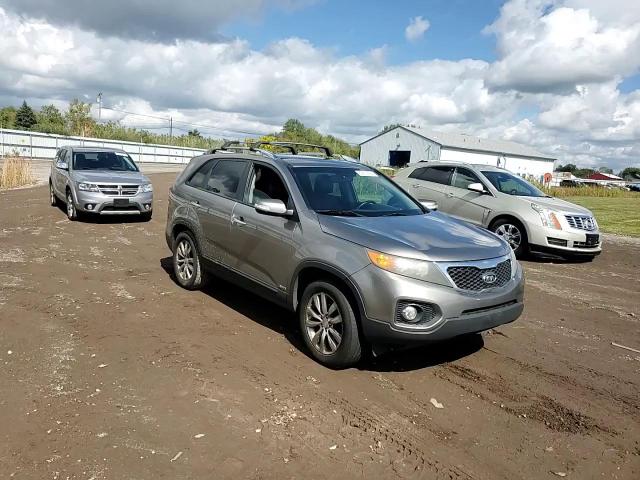 2011 Kia Sorento Ex VIN: 5XYKUDA29BG170469 Lot: 83872655