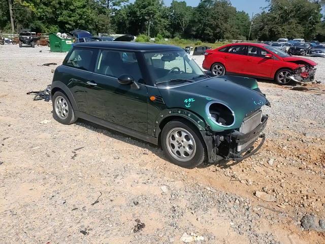 2013 Mini Cooper VIN: WMWSU3C57DT681605 Lot: 80082435