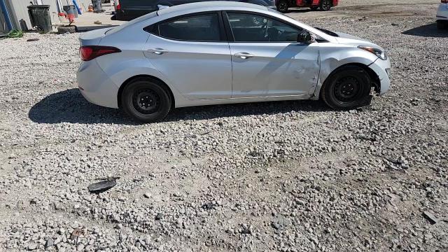 2016 Hyundai Elantra Se VIN: 5NPDH4AE1GH703681 Lot: 81849745