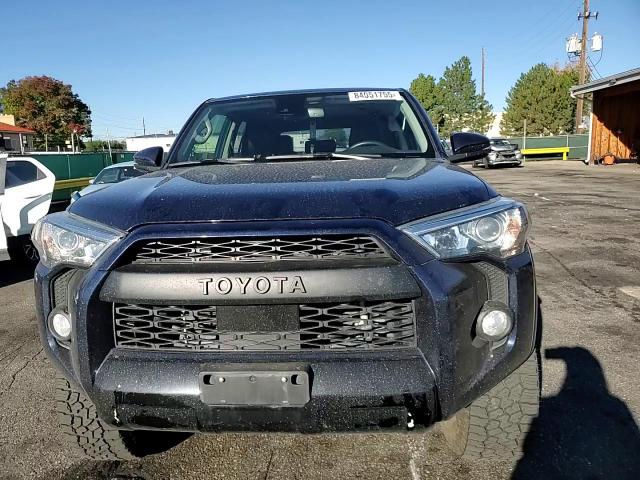 2020 Toyota 4Runner Sr5/Sr5 Premium VIN: JTEBU5JR9L5826176 Lot: 84051755