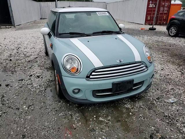 2013 Mini Cooper VIN: WMWSU3C57DT685296 Lot: 83936685