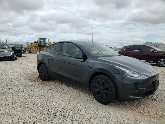 2025 Tesla Model Y VIN: 7SAYGDED8SA341653 Lot: 81585205