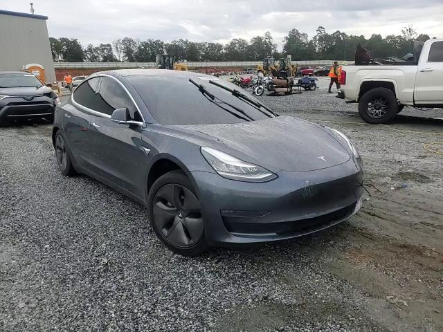 2018 Tesla Model 3 VIN: 5YJ3E1EA5JF158536 Lot: 81944055