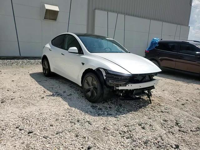2026 Tesla Model Y VIN: 7SAYGDEE5TA381828 Lot: 81209395