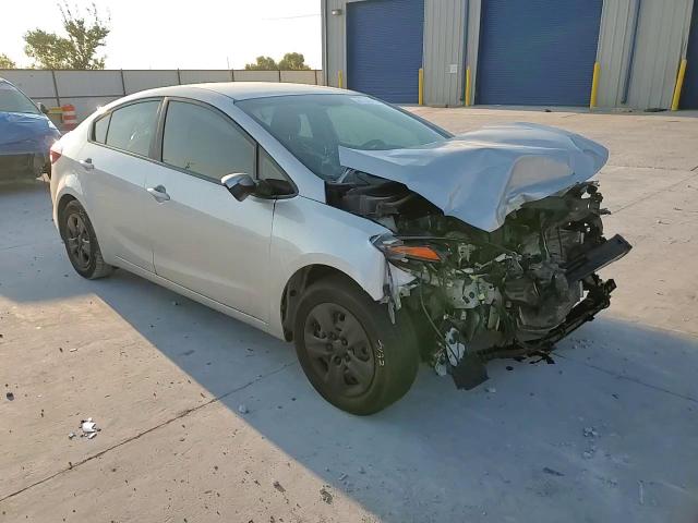 2017 Kia Forte Lx VIN: 3KPFL4A73HE082250 Lot: 81248435