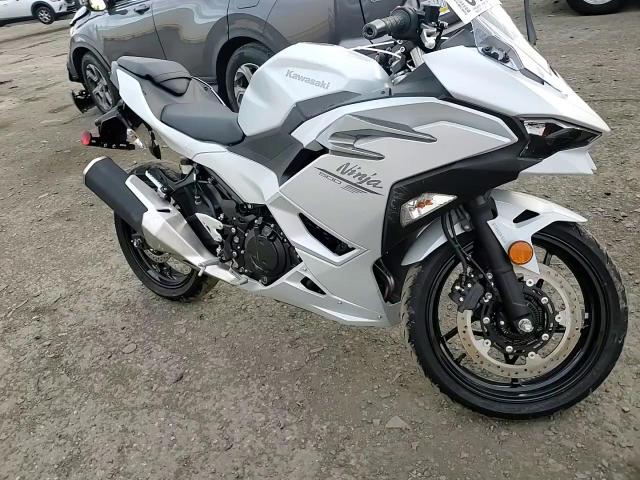 2025 Kawasaki Ex500 VIN: ML5EXGG14SDA70098 Lot: 81215665