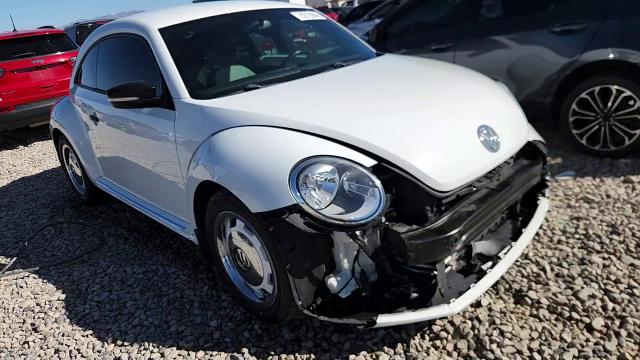 2015 Volkswagen Beetle 1.8T VIN: 3VWF17AT4FM600970 Lot: 82159445