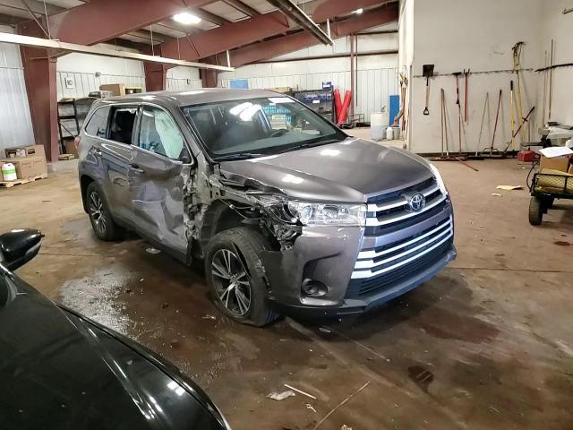 2019 Toyota Highlander Le VIN: 5TDBZRFH2KS999463 Lot: 71450875
