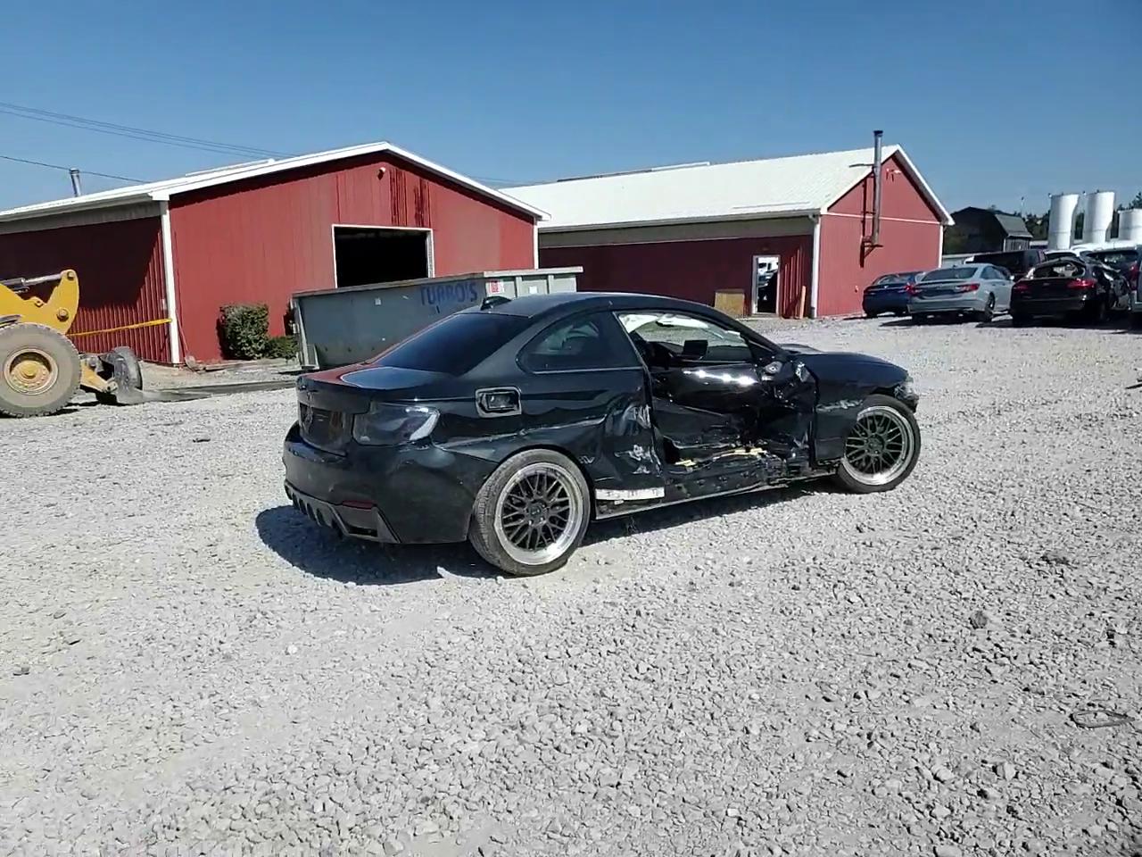 Фото: WBA1J7C50GV359179