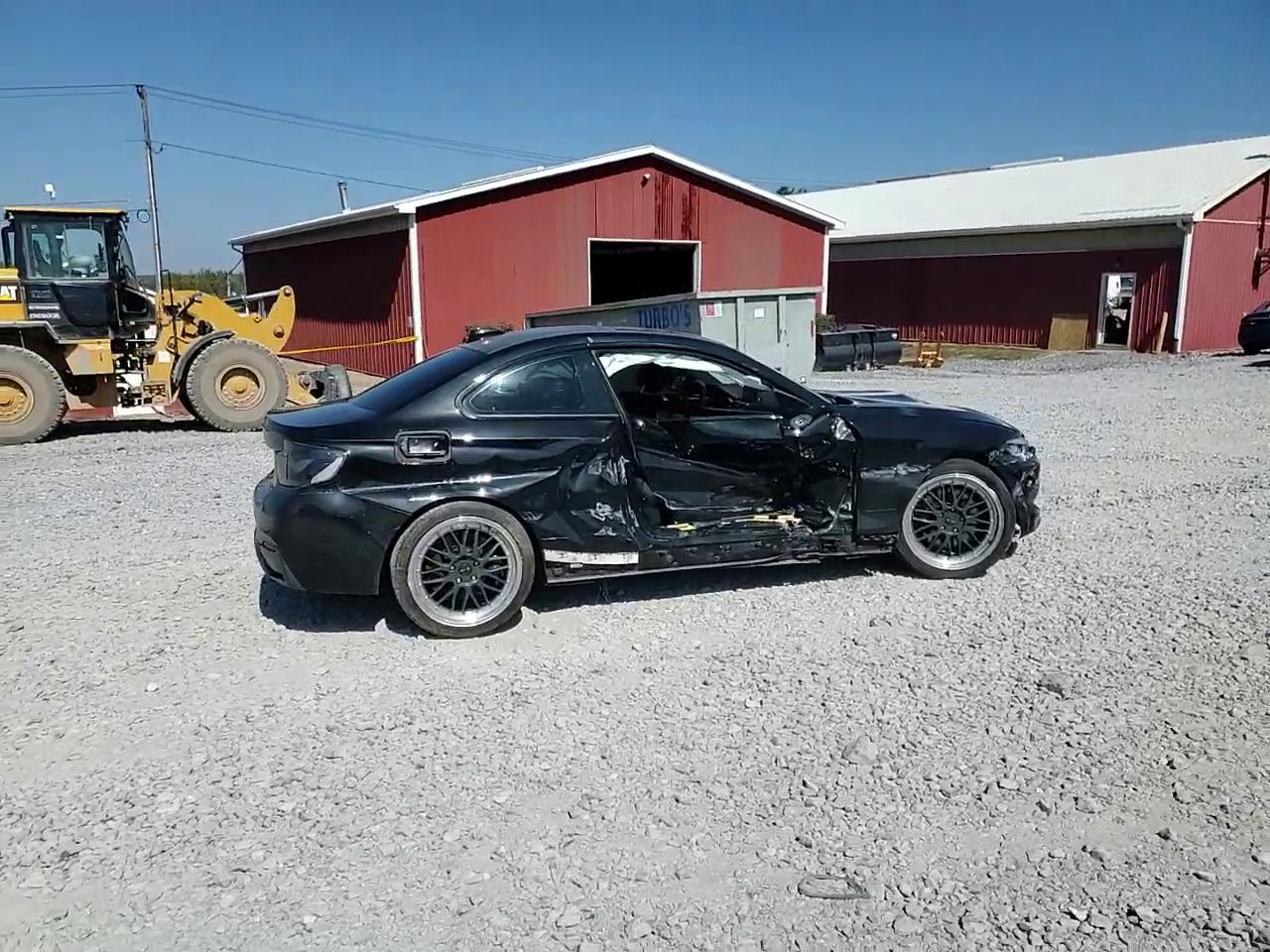 Фото: WBA1J7C50GV359179