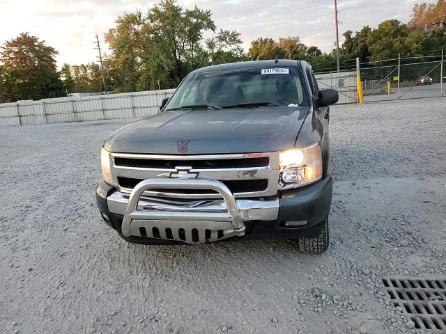 2008 Chevrolet Silverado K1500 VIN: 2GCEK19J981258860 Lot: 80179055