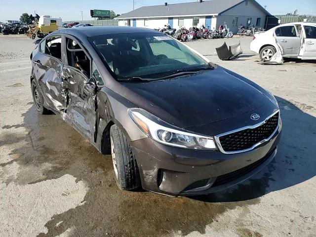 2017 Kia Forte Lx VIN: 3KPFK4A77HE108058 Lot: 71829745