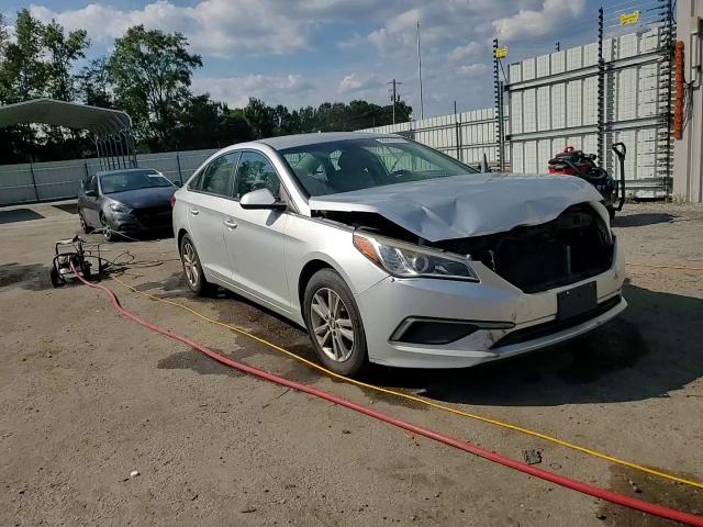 2016 Hyundai Sonata Se VIN: 5NPE24AF9GH295493 Lot: 80614775