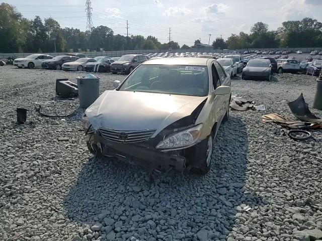 2003 Toyota Camry Le VIN: 4T1BE32K83U762382 Lot: 81790015
