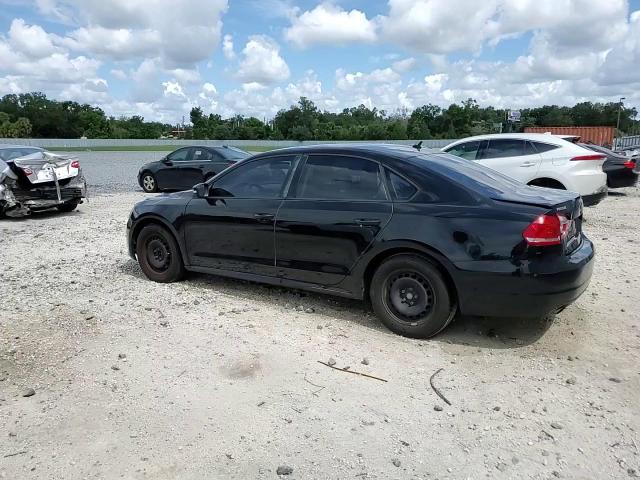 2015 Volkswagen Passat S VIN: 1VWAS7A38FC012210 Lot: 70630665