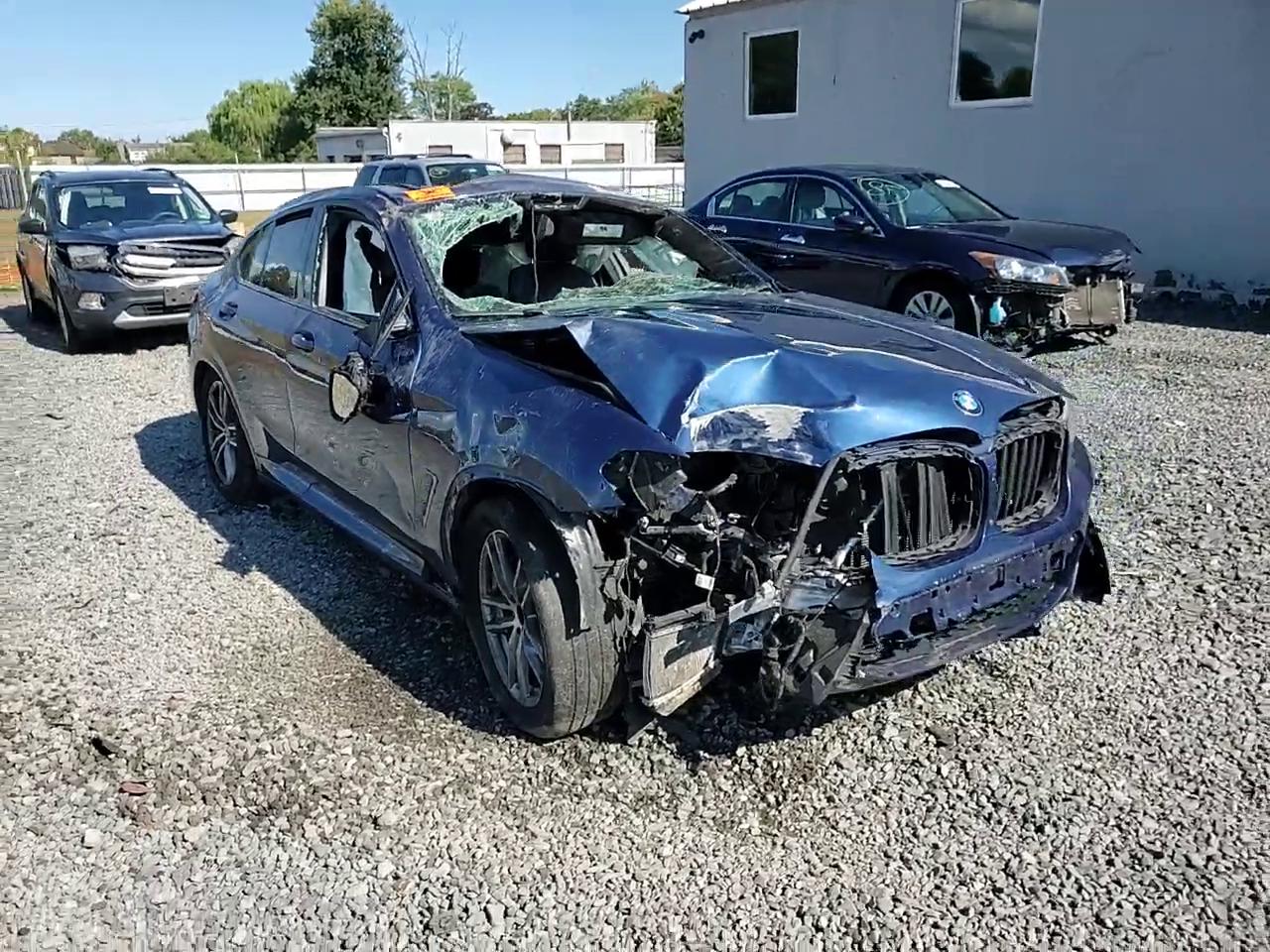 Фото: 5UXUJ5C5XKLA93597