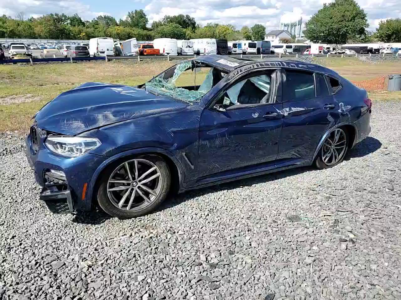 Фото: 5UXUJ5C5XKLA93597