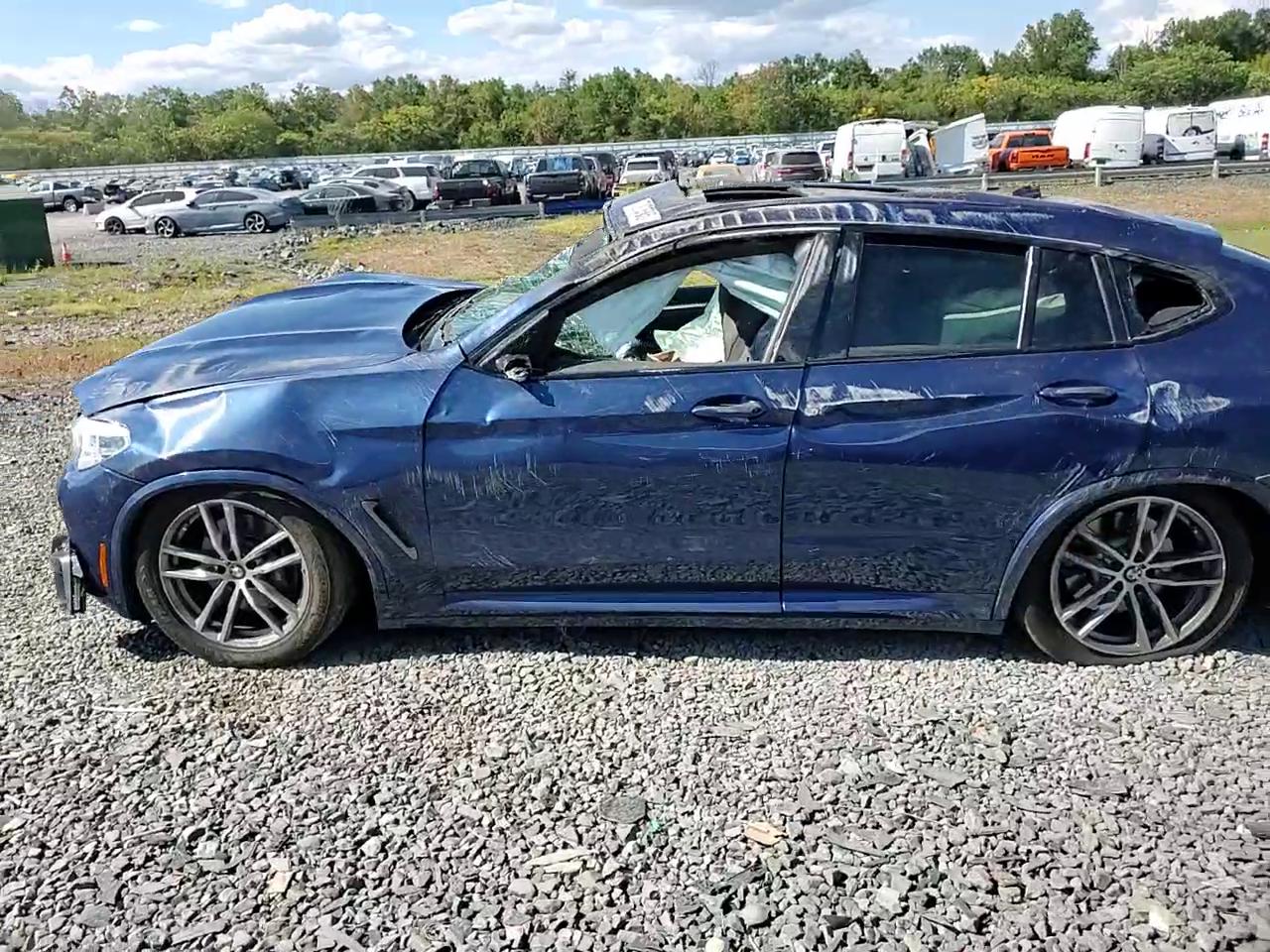 Фото: 5UXUJ5C5XKLA93597