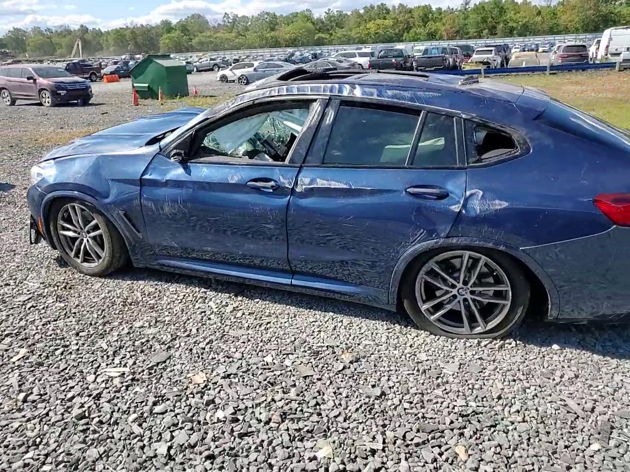 Фото: 5UXUJ5C5XKLA93597