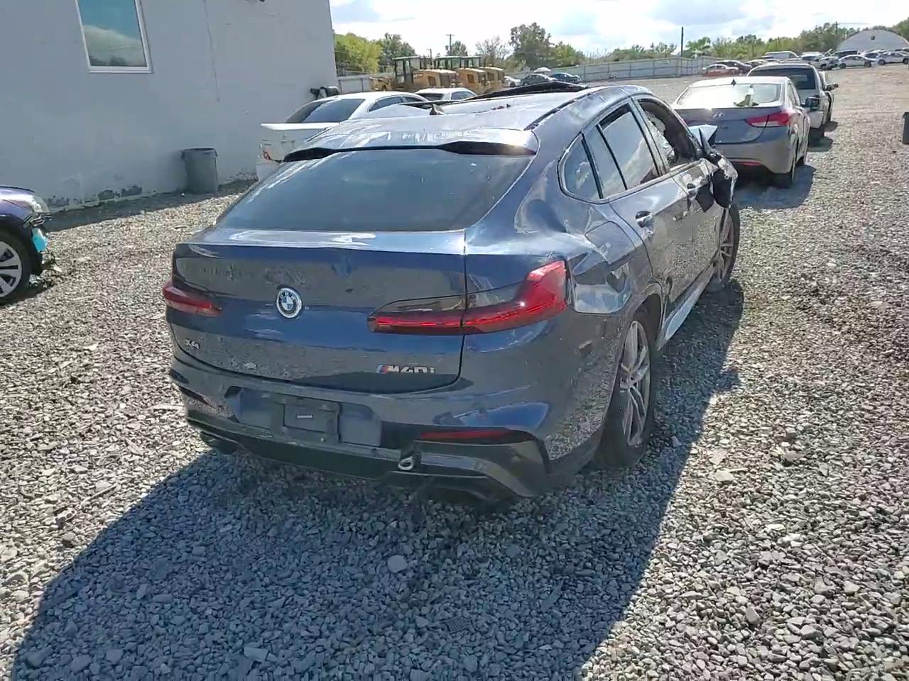 Фото: 5UXUJ5C5XKLA93597