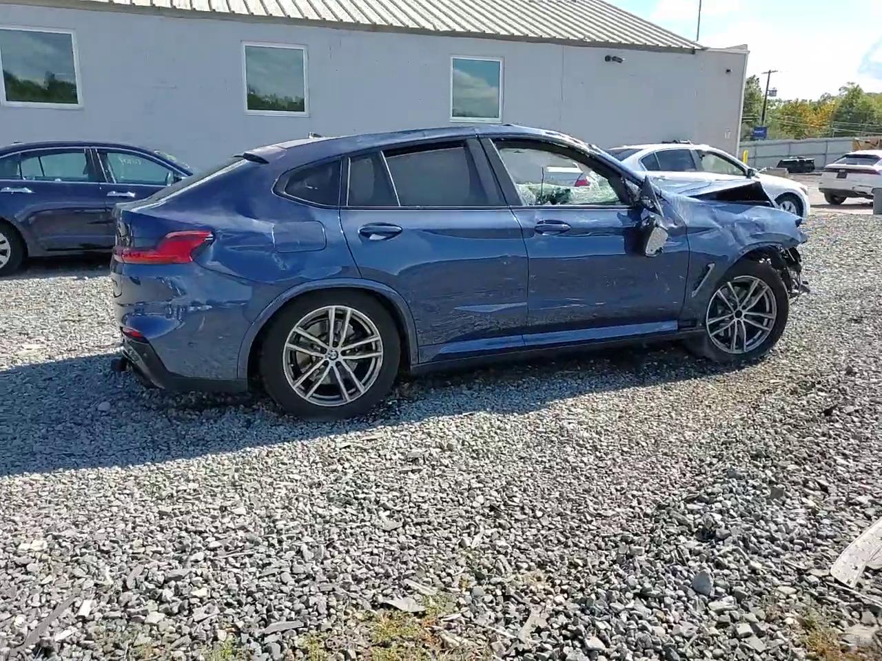 Фото: 5UXUJ5C5XKLA93597