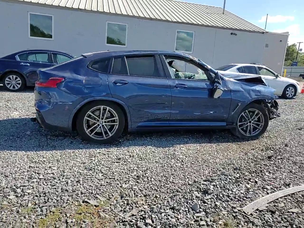 Фото: 5UXUJ5C5XKLA93597