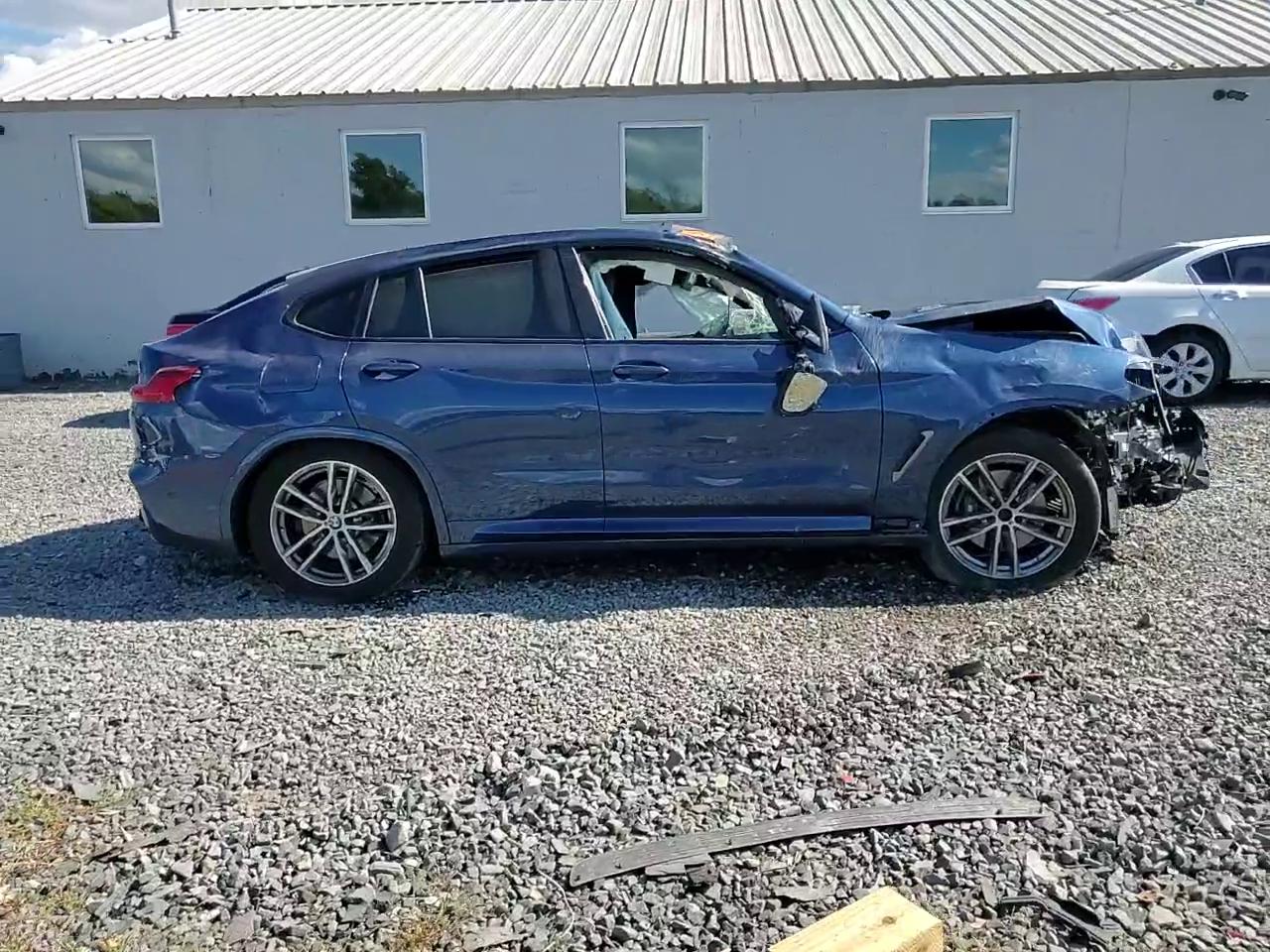 Фото: 5UXUJ5C5XKLA93597