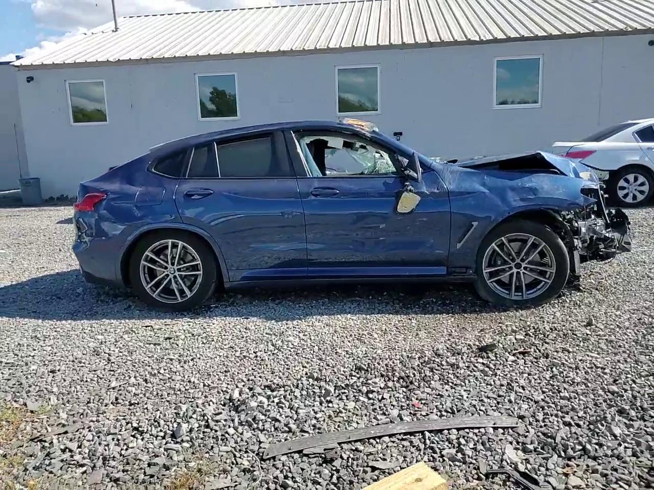 Фото: 5UXUJ5C5XKLA93597