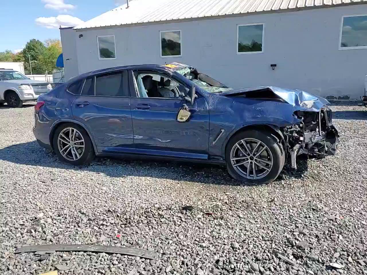 Фото: 5UXUJ5C5XKLA93597