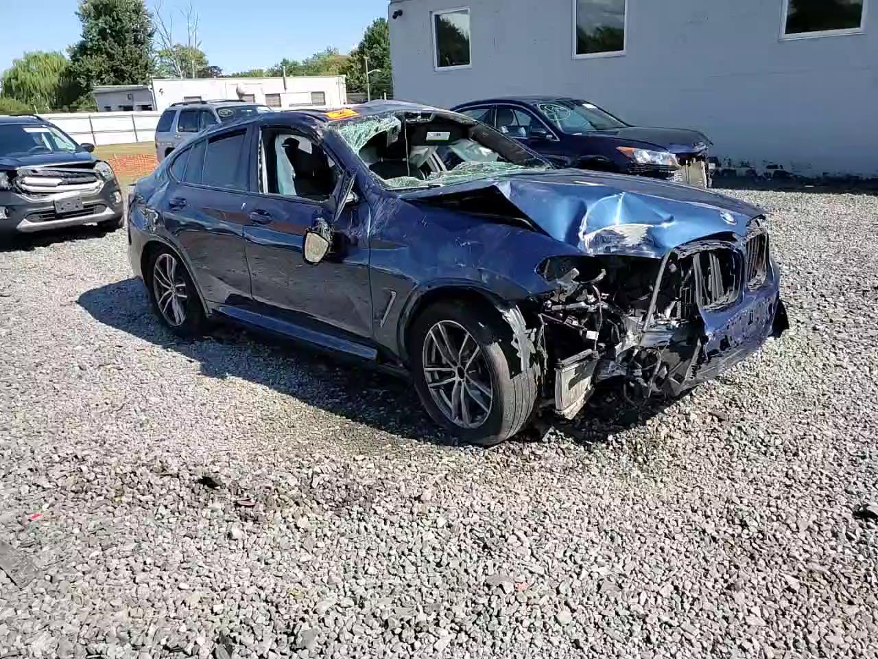 Фото: 5UXUJ5C5XKLA93597