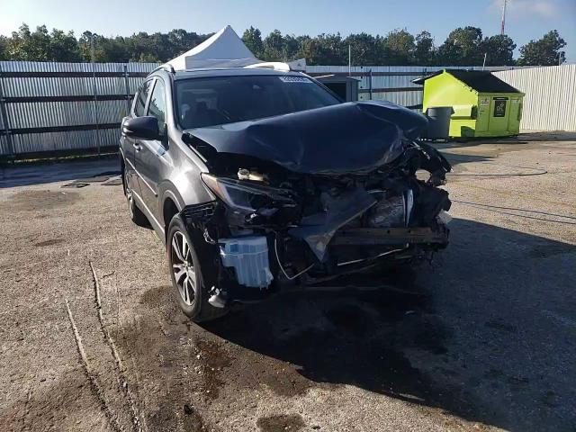 2017 Toyota Rav4 Xle VIN: JTMRFREV7HD204930 Lot: 82039435
