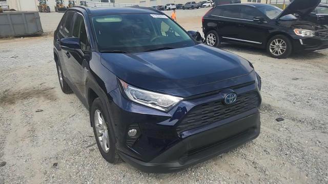 2020 Toyota Rav4 Xle VIN: JTMRWRFV9LD056027 Lot: 81820815