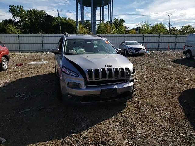 2016 Jeep Cherokee Latitude VIN: 1C4PJLCB8GW342250 Lot: 71993915