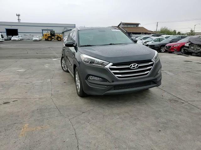 2017 Hyundai Tucson Limited VIN: KM8J33A48HU378470 Lot: 81481395