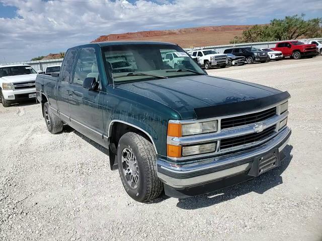 1997 Chevrolet Gmt-400 C1500 VIN: 2GCEC19R8V1255785 Lot: 81184405