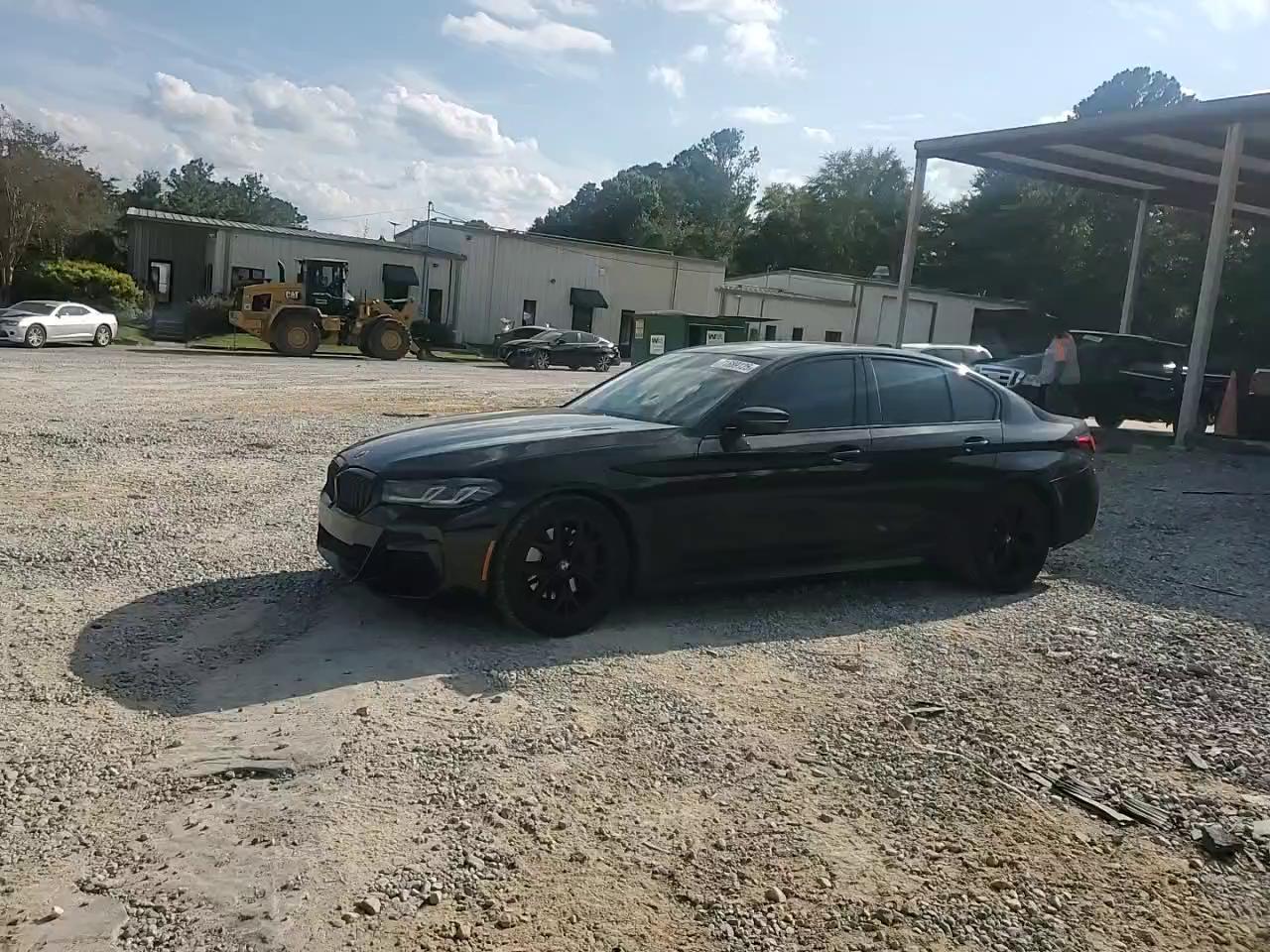 Фото: WBA53BH00NCJ43210