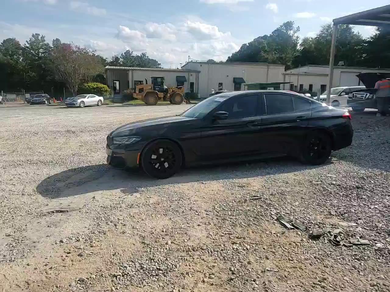 Фото: WBA53BH00NCJ43210