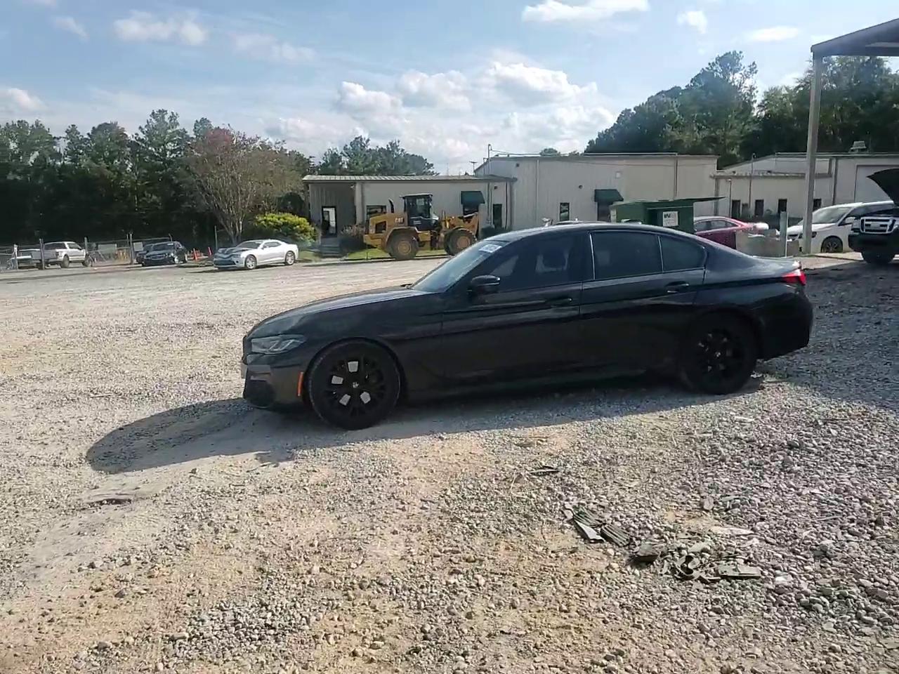 Фото: WBA53BH00NCJ43210