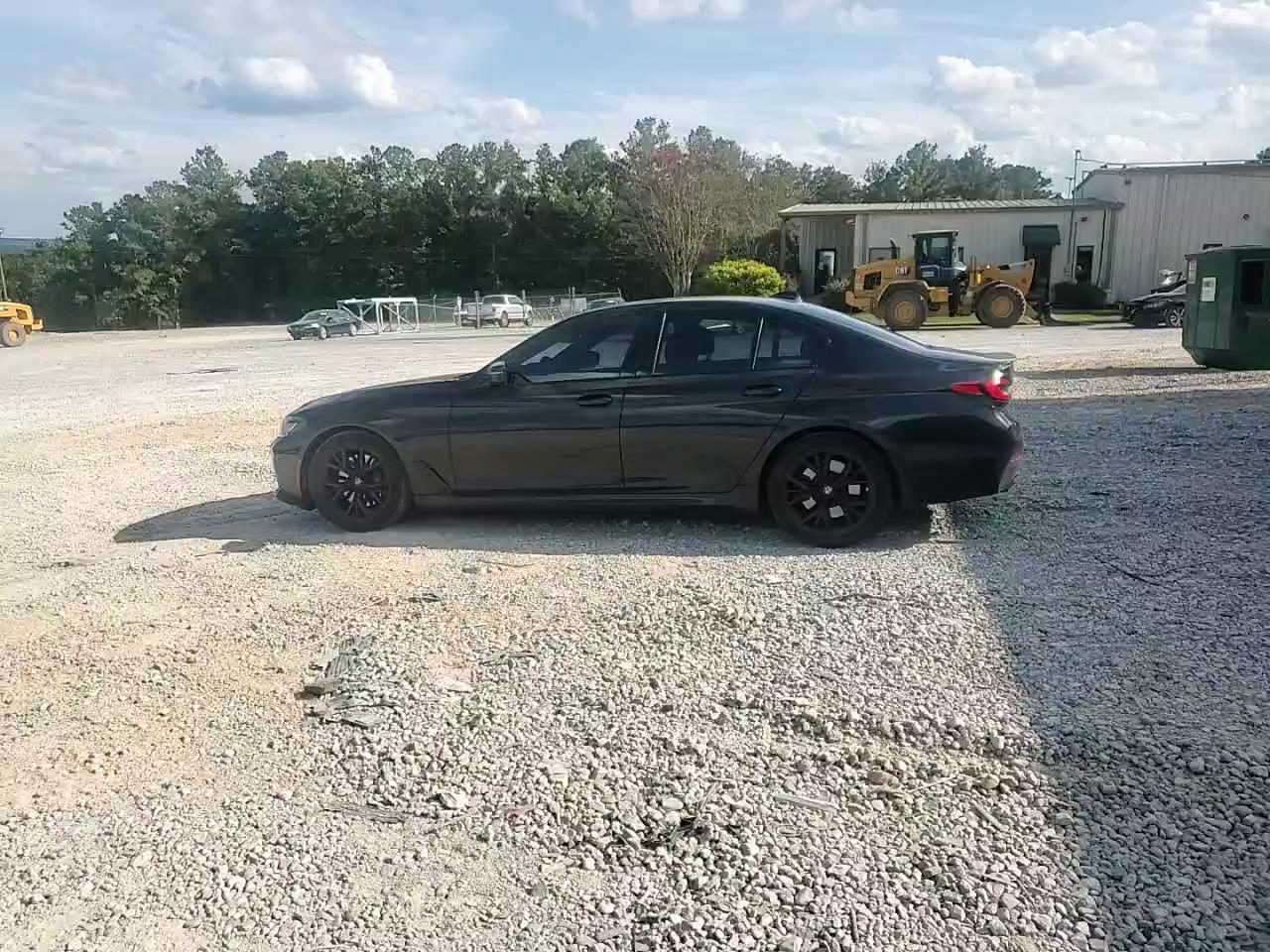 Фото: WBA53BH00NCJ43210