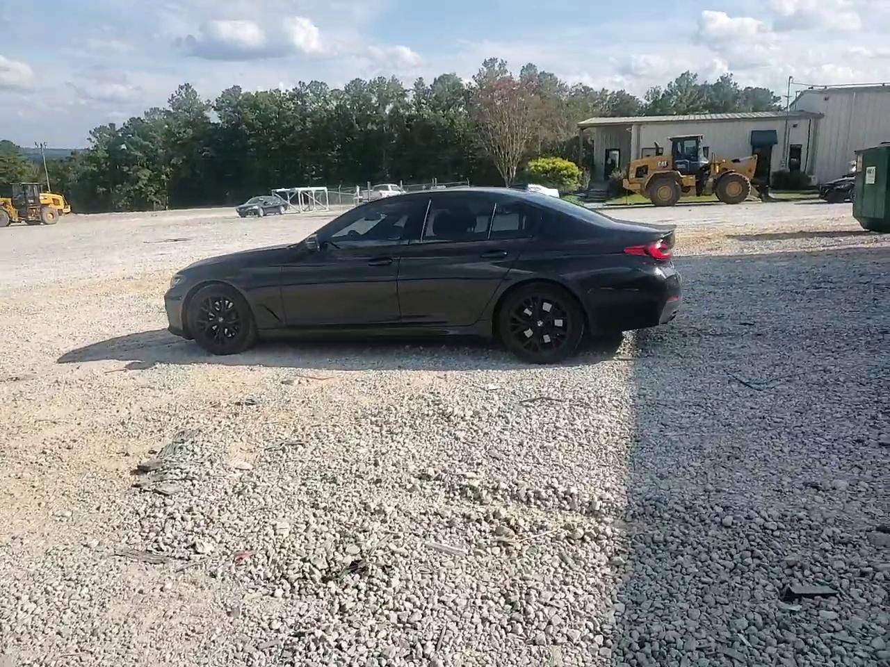 Фото: WBA53BH00NCJ43210