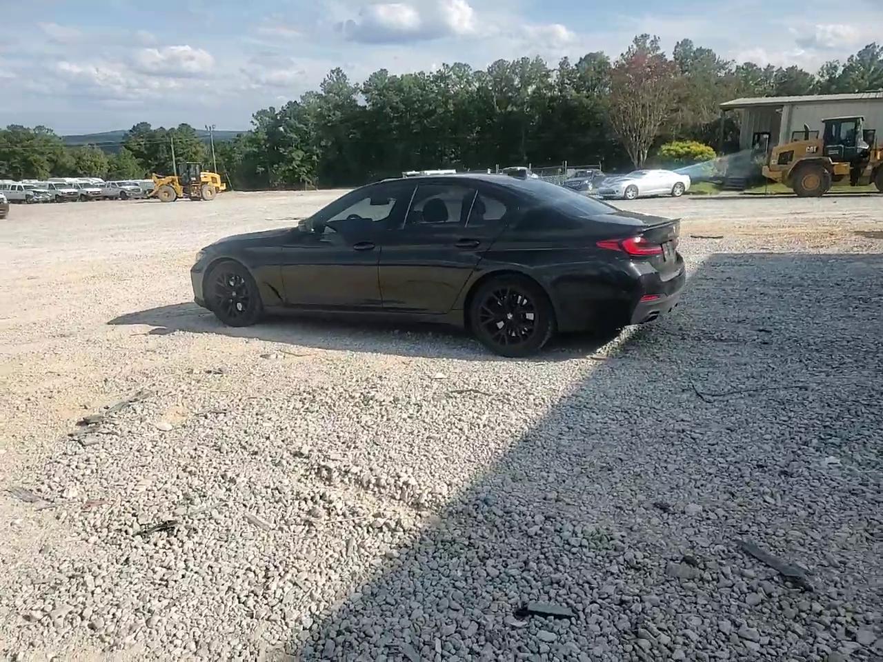 Фото: WBA53BH00NCJ43210