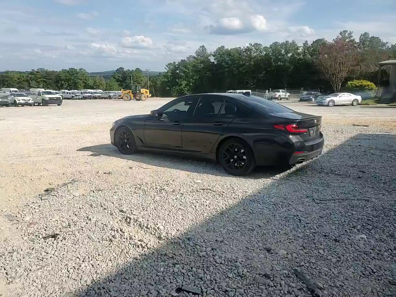 Фото: WBA53BH00NCJ43210