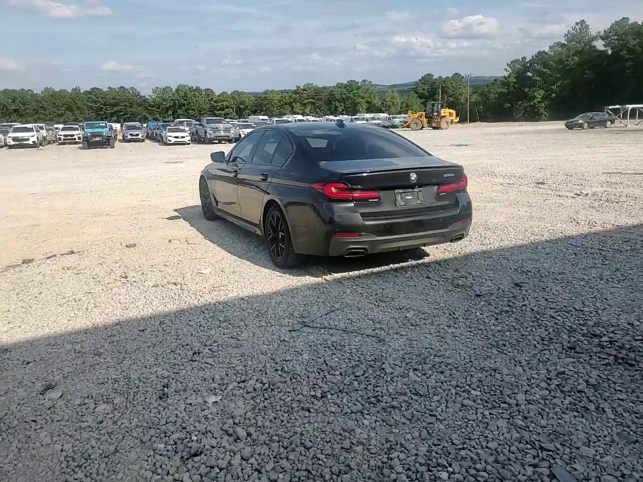 Фото: WBA53BH00NCJ43210