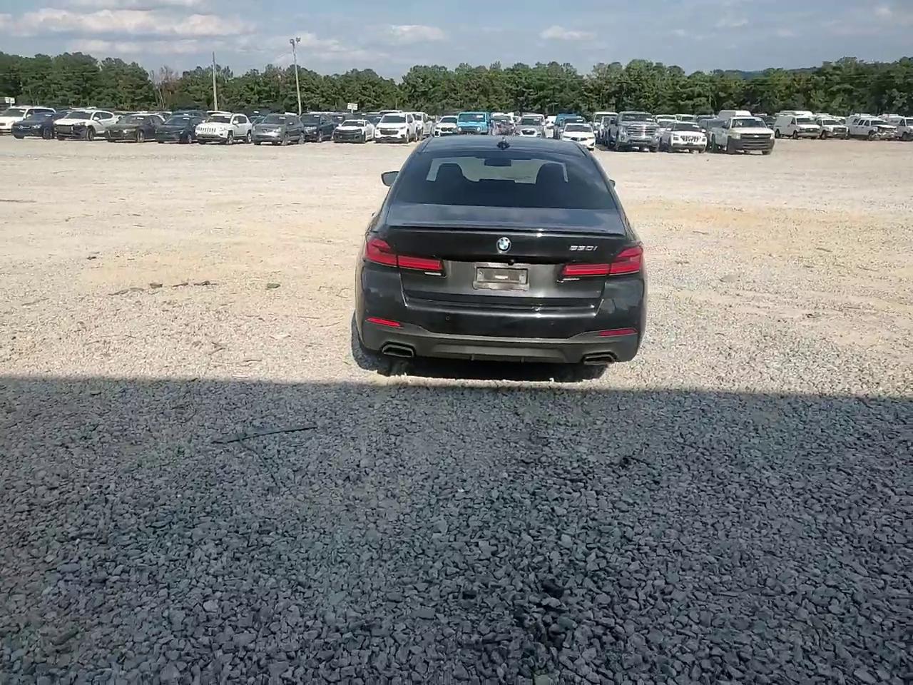 Фото: WBA53BH00NCJ43210