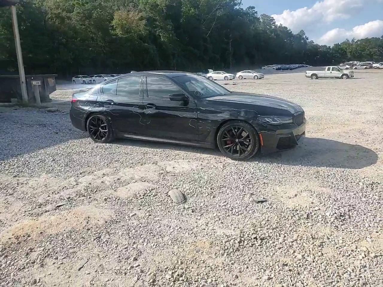 Фото: WBA53BH00NCJ43210